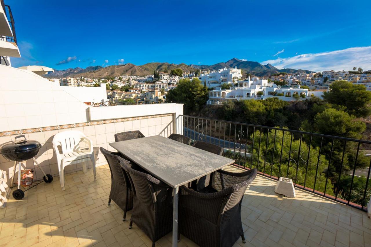 Hacienda 19 Menyber Apartment Nerja Exterior foto
